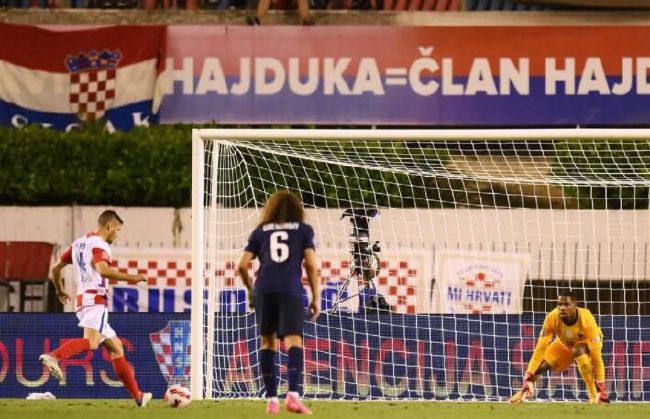 事件平历史最低!FIFA女足年终排名：中国女足降至第19 日本第8朝鲜第9FIFA女足新一期世界排名公布，中国女足下降4位至第19，亚足联第4。